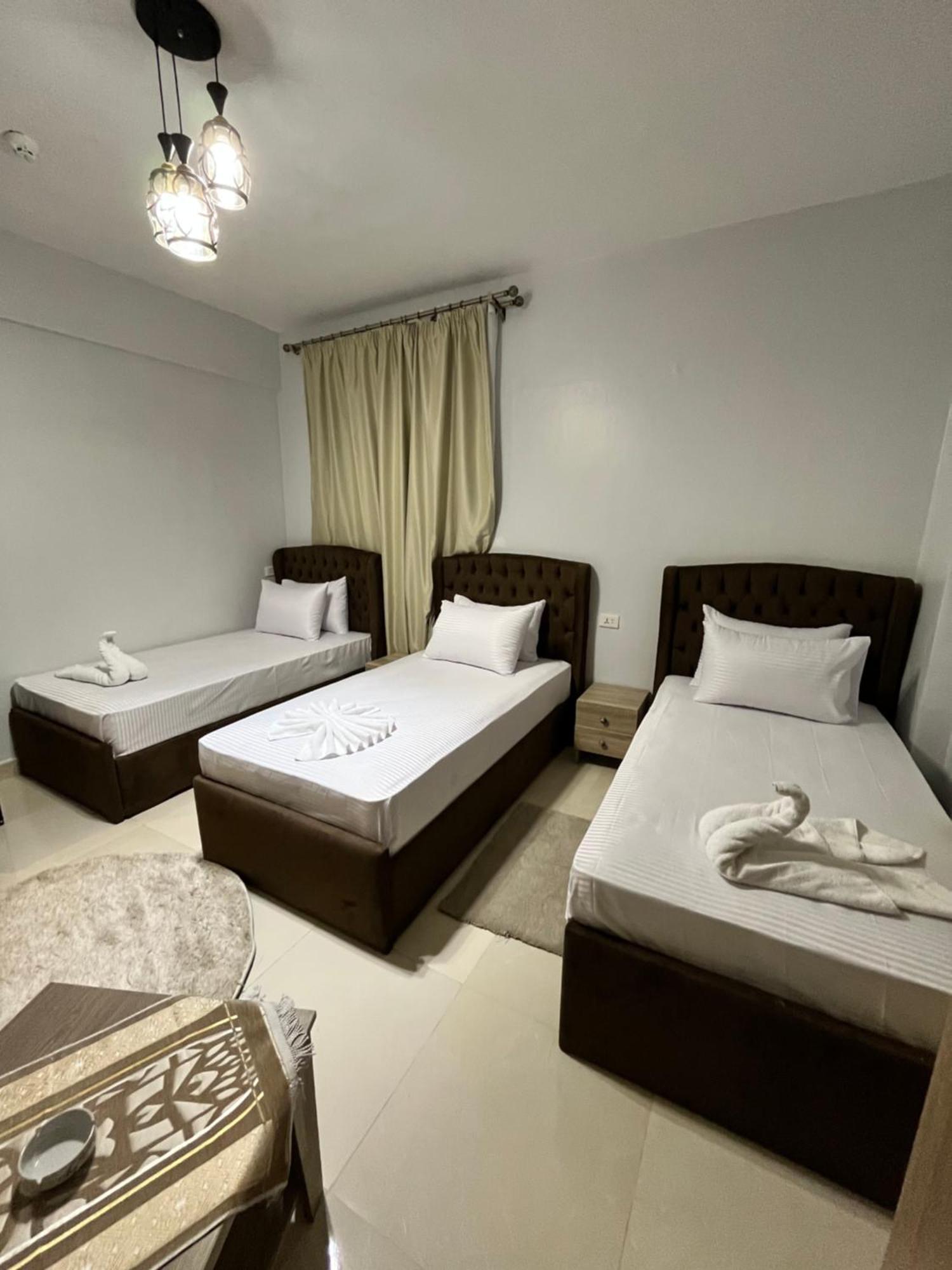 Triple Garden View Hotel Cairo Exterior foto