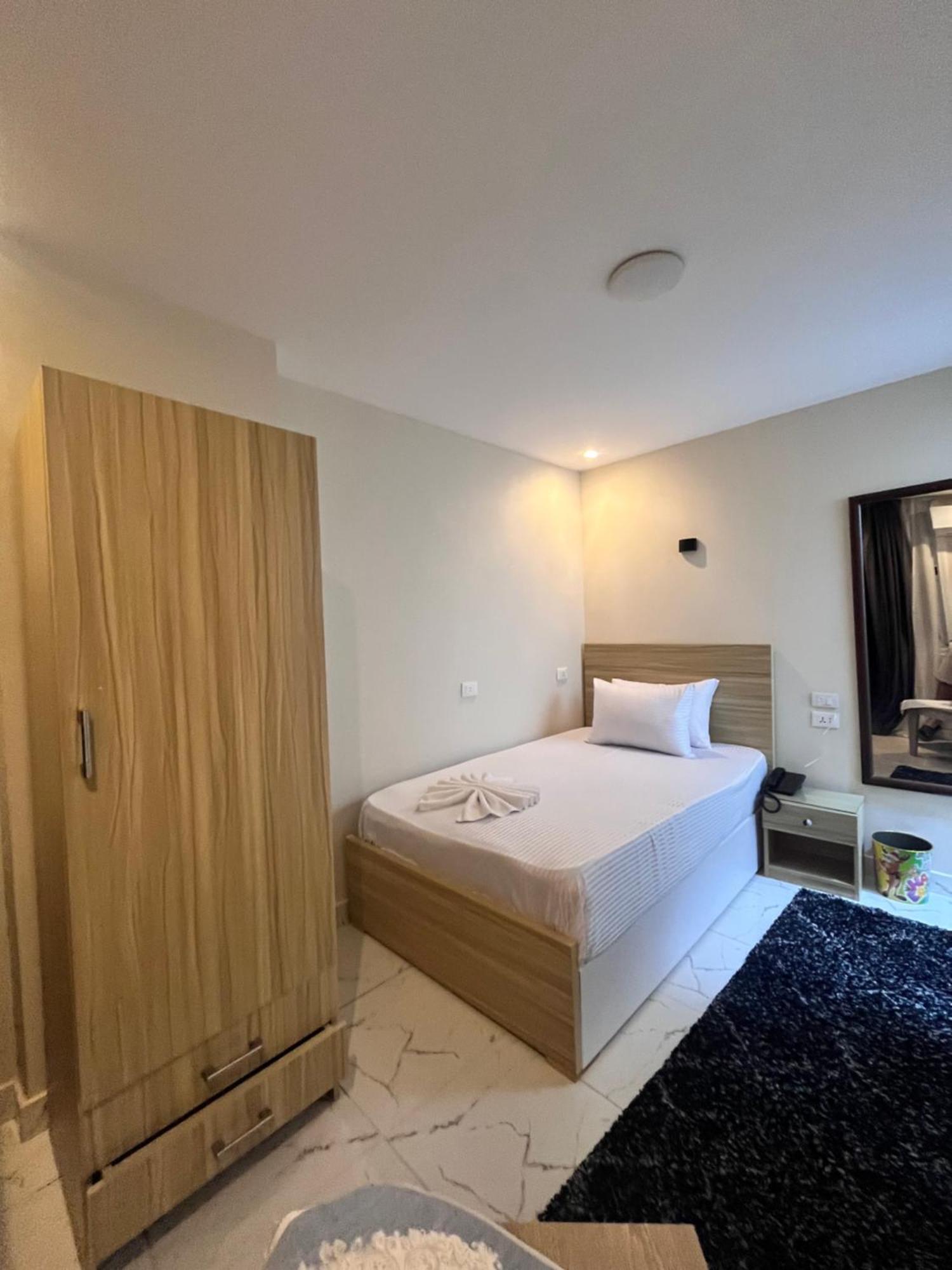 Triple Garden View Hotel Cairo Exterior foto